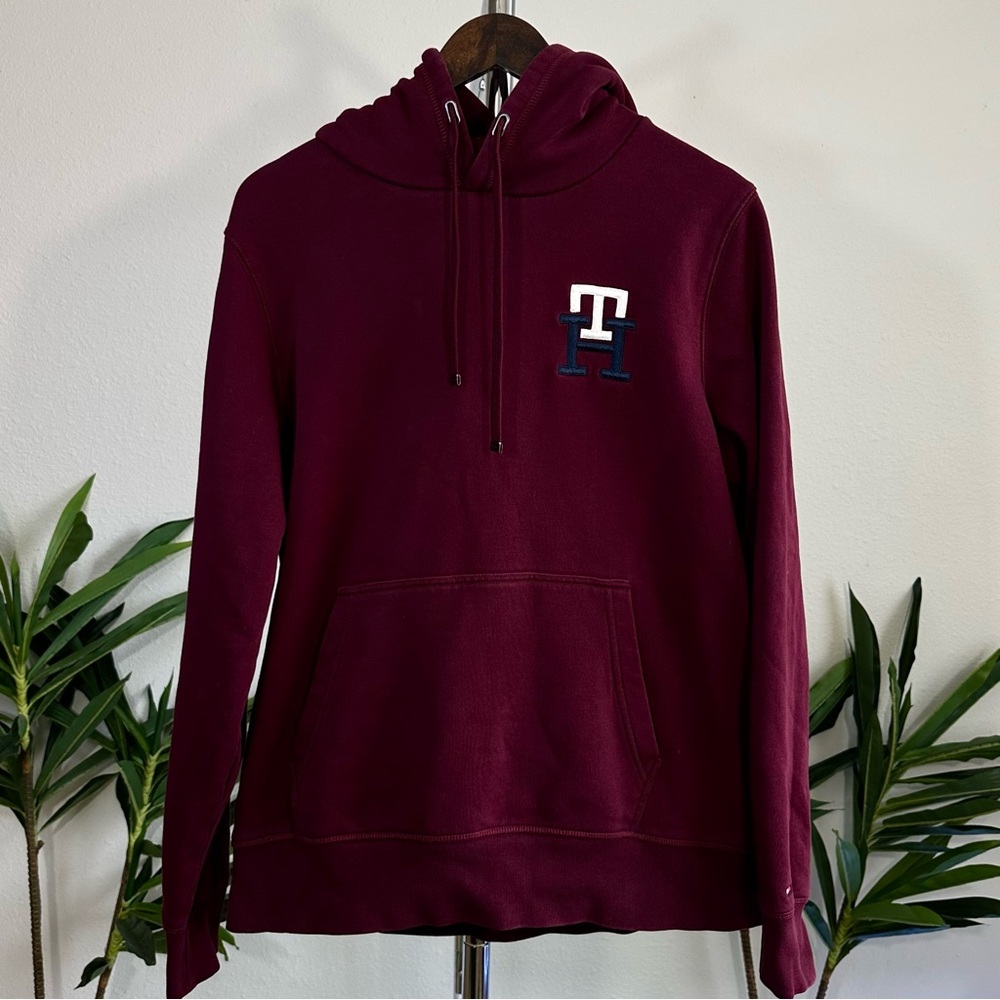 Tommy Hilfiger Embroidered Logo Maroon Hoodie